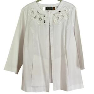 Bob Mackie Womens Size Large NEW 3/4 Sleeve White Embroidered Cut-Out Jacket